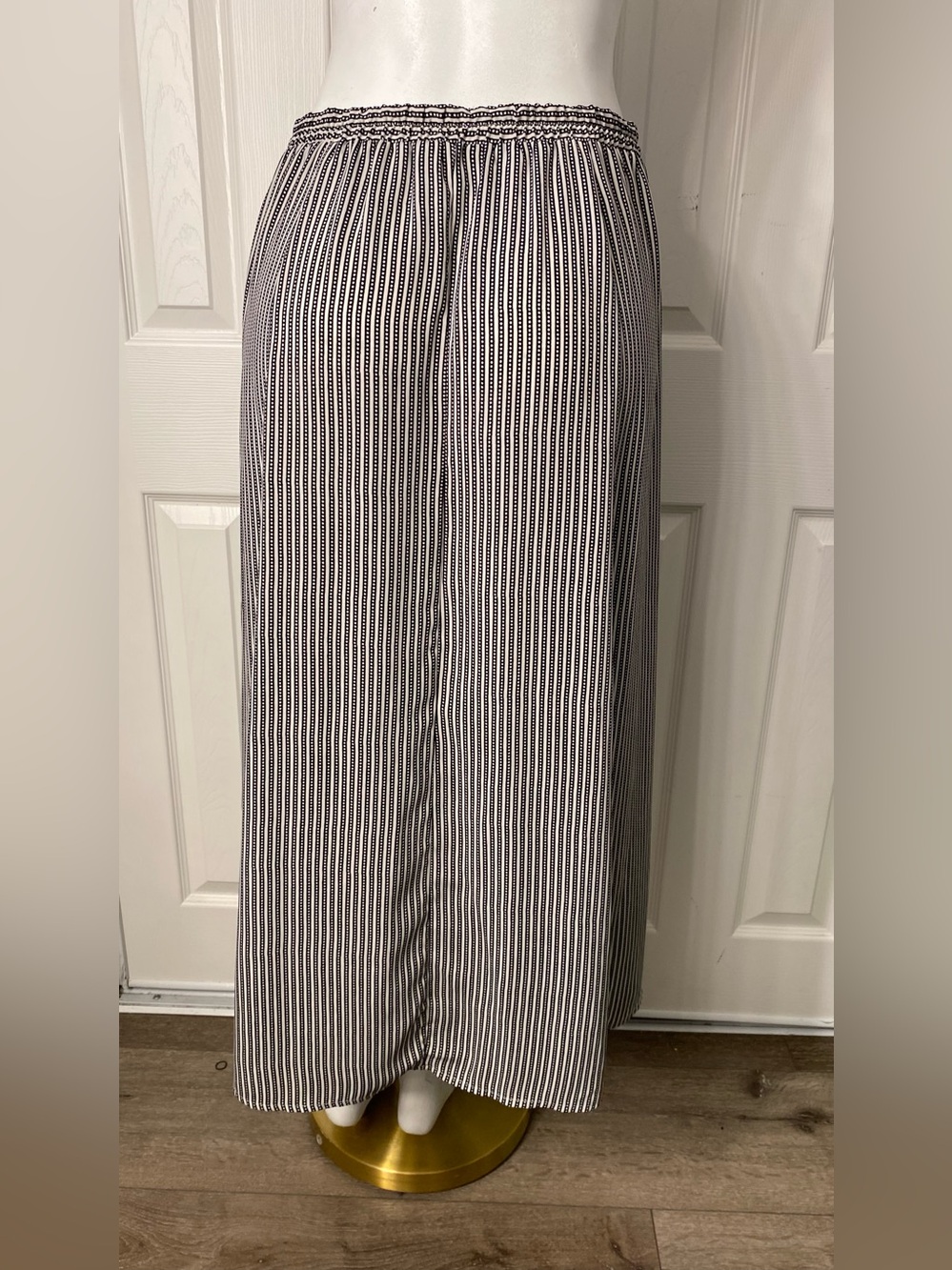 Max Studio Black and White Vertical Stripe Button-Front Midi Skirt - Picture 3 of 12